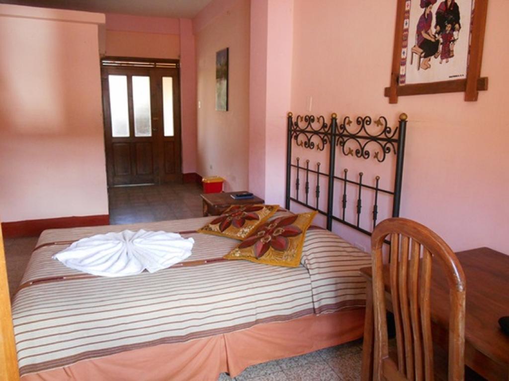 Hotel El Chaparral Panajachel Δωμάτιο φωτογραφία