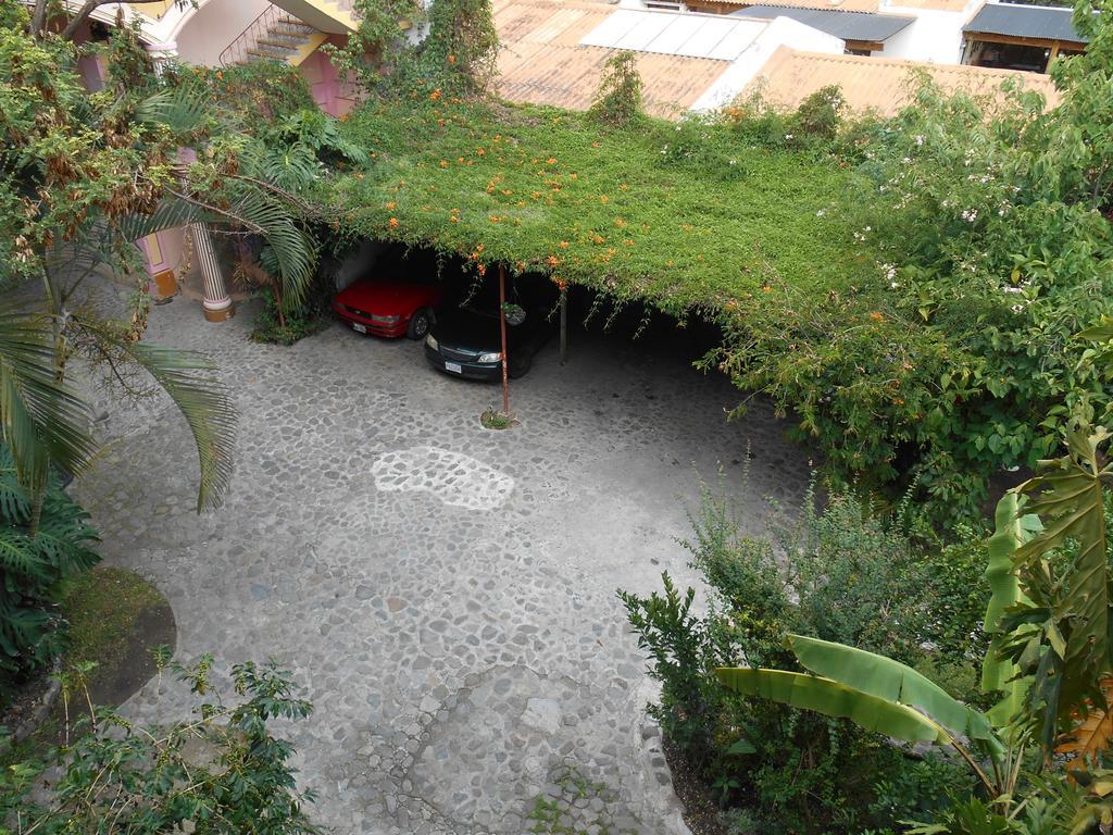Hotel El Chaparral Panajachel Εξωτερικό φωτογραφία