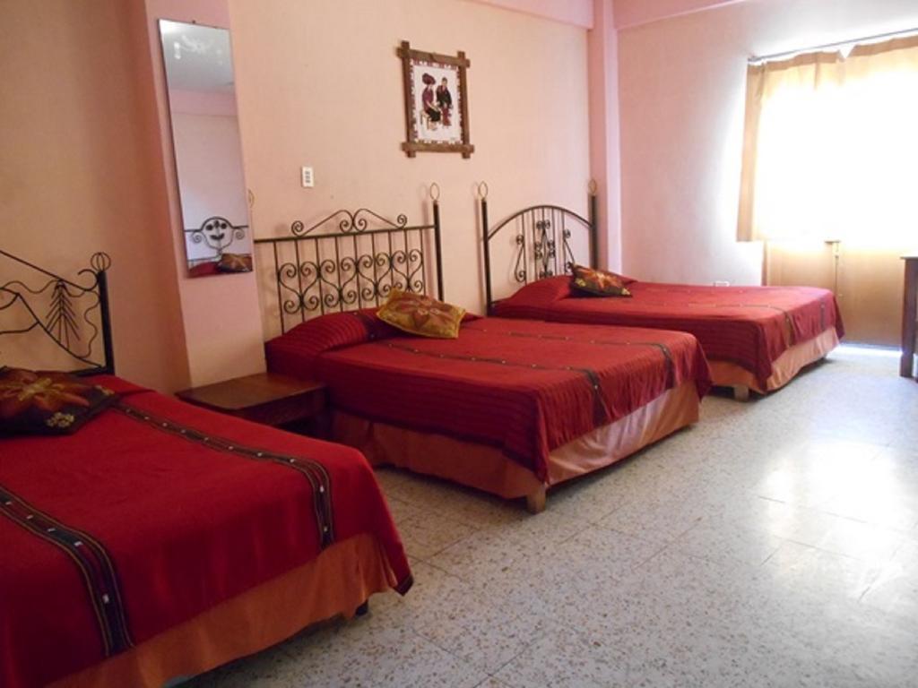 Hotel El Chaparral Panajachel Δωμάτιο φωτογραφία