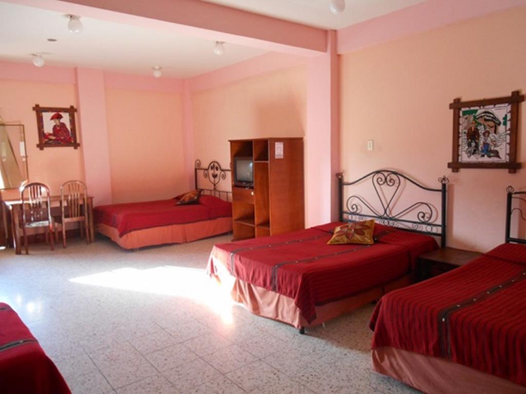Hotel El Chaparral Panajachel Δωμάτιο φωτογραφία